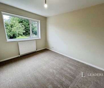 3 bedroom house to rent St. Gilberts Road, Bourne, Lincolnshire, PE10 - Photo 5