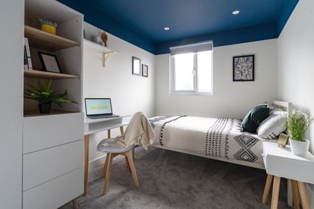 Cleveland #54 - Photo 5