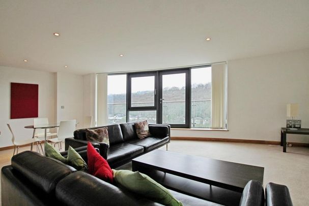 2 bedroom flat to rent - Photo 1