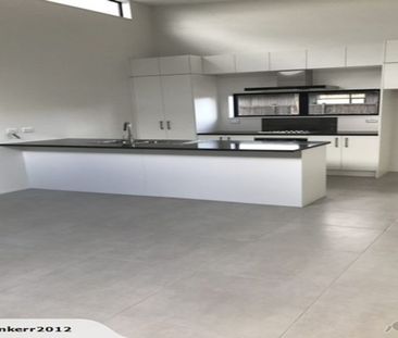 Single-level home – no climbing stairs! - Photo 1