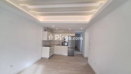 Piso en alquiler en Centro - Photo 2
