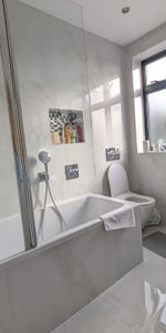 Room to Let Cool Oak Lane West Hendon NW9 - Photo 4