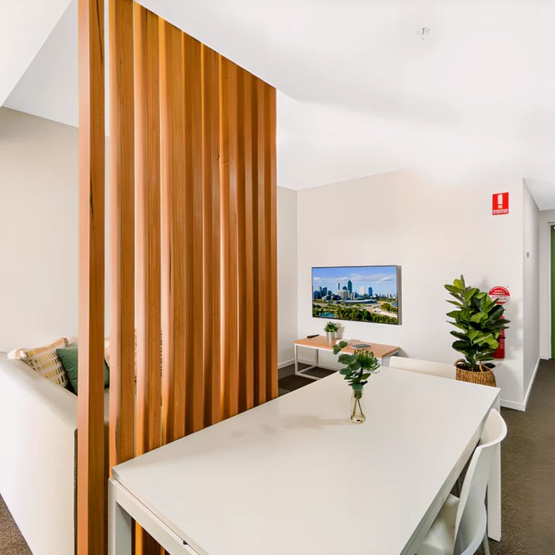 5 Bedroom Apartment-ensuite - Photo 1