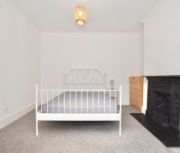 Fabulous Three Bedroom House for Rent in East London Eden - Photo 6