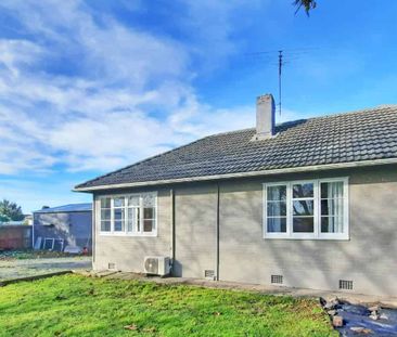 Three Bedroom Home In A Great Location With Lots Of Parking - Photo 4