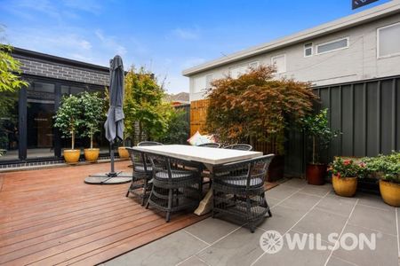 Designed for entertainment, positioned for peace - Photo 3