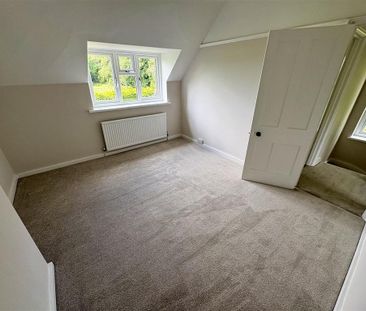 3 bedroom semi-detached house to rent - Photo 6