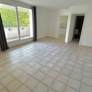 Location Appartement 2 pièces 55m² MULHOUSE 68100 - Photo 1