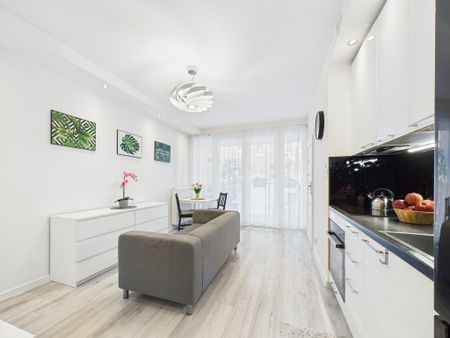 2 pokoje, balkon i garaż – komfort i styl w jednym - Photo 5