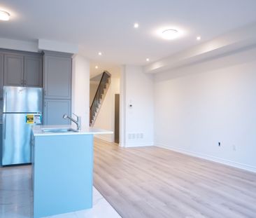 For Lease - 24 Kamper Avenue, Richmond Hill, Ontario - Photo 1