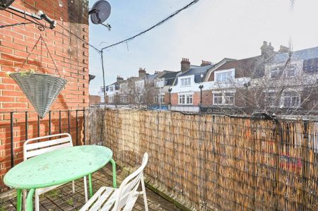 1 bedroom flat to rent - Photo 4