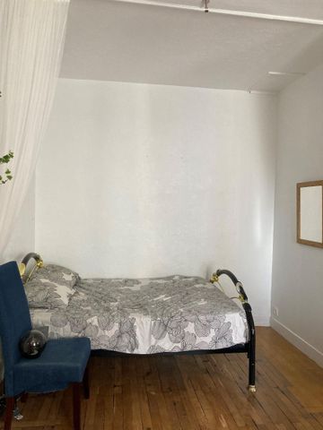 Location Appartement 1 pièce 38m² LYON 3ème - Photo 4