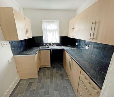 2 bedroom terraced house to rent - Photo 6