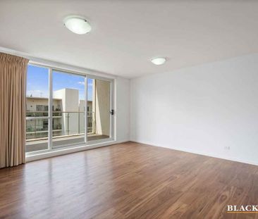 Modern 1-Bedroom Apartment with Facilities - Photo 3