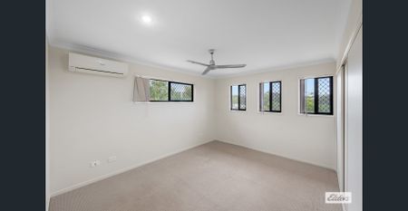 SPACIOUS 4 BEDROOM TWO-STOREY HOME WITH ENSUITE AND DOUBLE GARAGE! - Photo 3