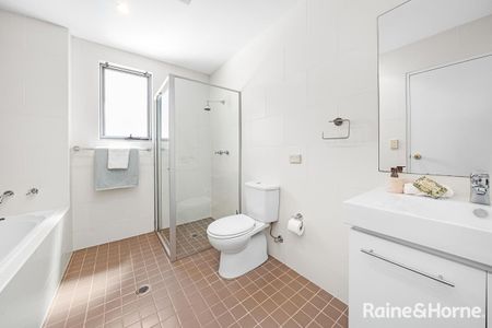 Space, Style & Rooftop Serenity by Booralee Park - Photo 5