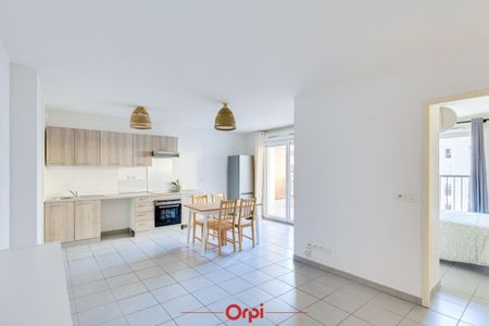 Appartement 3 pièces 57m2 MARSEILLE 10EME 900 euros - Photo 5