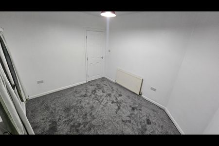 3 Bed Semi-Detached House, Sissions Road, LS10 - Photo 3