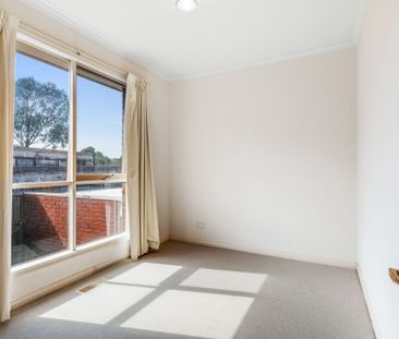 1/10 Illawarra Road, Balwyn North, VIC 3104 - Photo 4