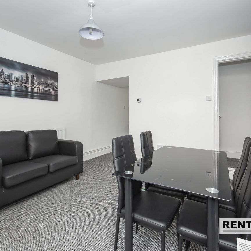 Grove Road, Nuneaton, CV10 8JS - Photo 1