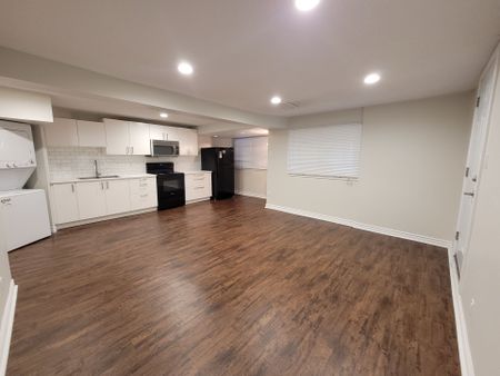 For Lease - 61 Janesville Road, Vaughan, Ontario - Photo 2