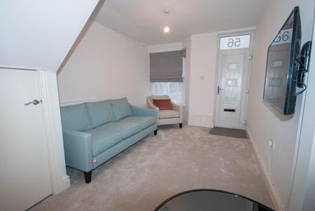 2 bedroom terraced house to rent - Photo 2