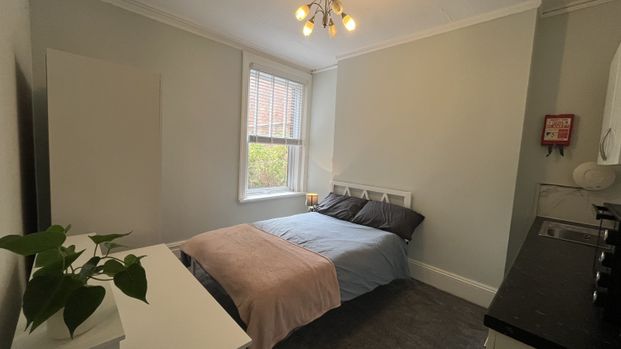 Ashley Road, Poole, Dorset, BH14 - Photo 1