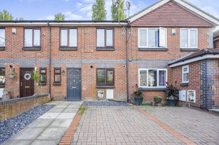 Terraced House to rent - Marmadon Road, London, SE18 - Photo 5