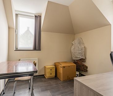 Perfect onderhouden woning 3slpk, garage en tuin. - Photo 4