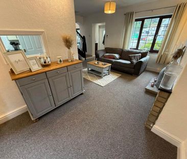 4 bedroom detached house to rent - Photo 3
