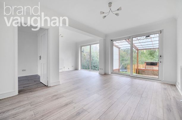 3 bedroom detached bungalow to rent - Photo 1