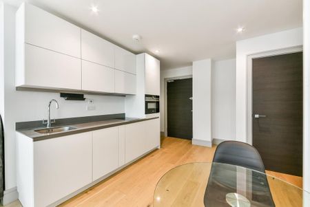 Studio to rent - Photo 2