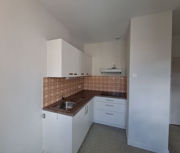 Location Appartement 1 pièce 30m² ALBI 81000 - Photo 2