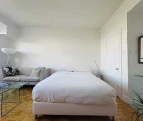 1 room apartment of 56m² in Quebec - Photo 1