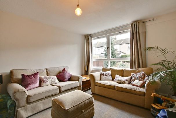 3 bedroom townhouse to rent - Photo 1