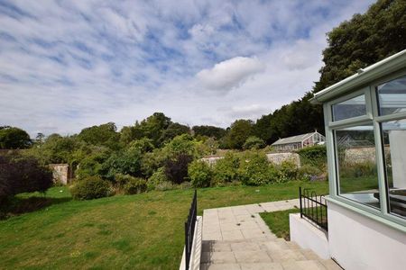 3 bedroom detached bungalow to rent - Photo 4
