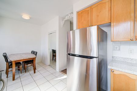 For Lease - 81 White's Hill Avenue, Markham, Ontario - Photo 4