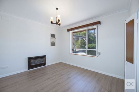 11 Clarence Avenue - Photo 2