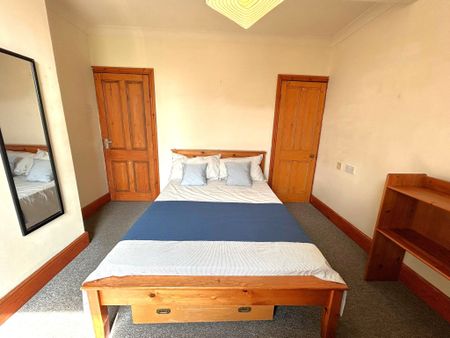 3 bedroom house share to rent - Photo 3