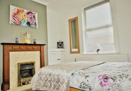 1 bedroom in a house share to rent - Photo 5