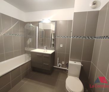 Location Appartement 2 pièces 39m² MARSEILLE 7ème - Photo 3