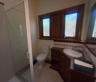 Cosy Character Cottage - Photo 6