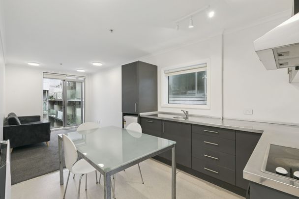 Te Aro living! - Photo 1