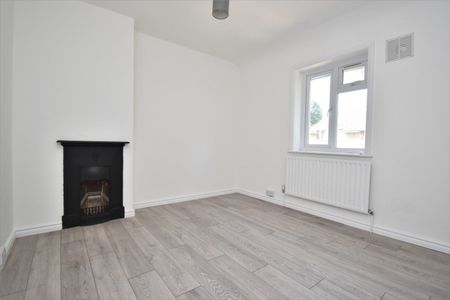 Playgreen Way, Bellingham, SE6 - Photo 4