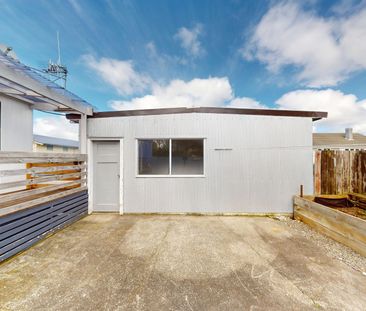 Marton - 2 Bedrooms - Photo 2