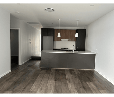 family home - Photo 2