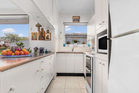 The Key To Value And Beachside Convenience - Photo 4