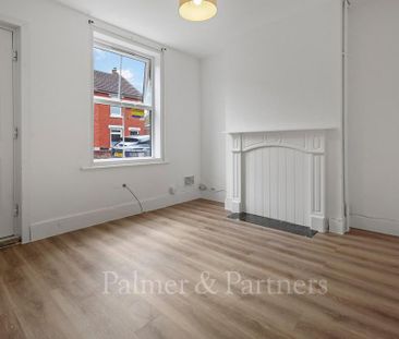 2 bedroom terraced house to rent - Photo 3