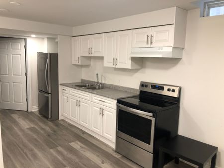 For Lease - 5 Dietzman Court Unit# Basement, Richmond Hill, Ontario - Photo 3