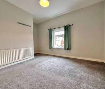 15 Parkgate Parade, Belfast, BT4 1ET - Photo 5